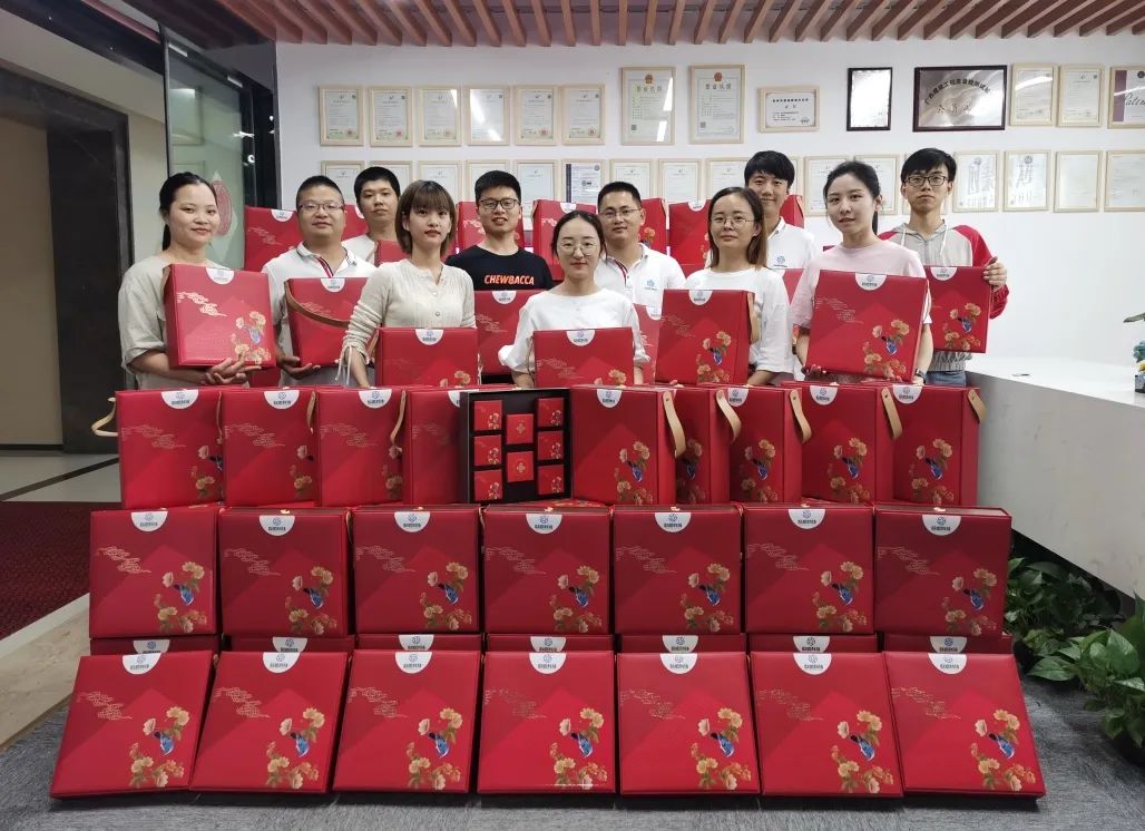 雙節(jié)喜相逢，歐感祝您國慶中秋喜樂安康！