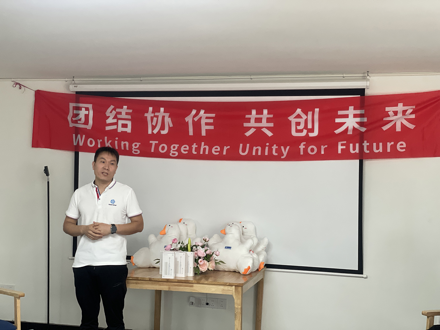 1692857860597696.png 2.png