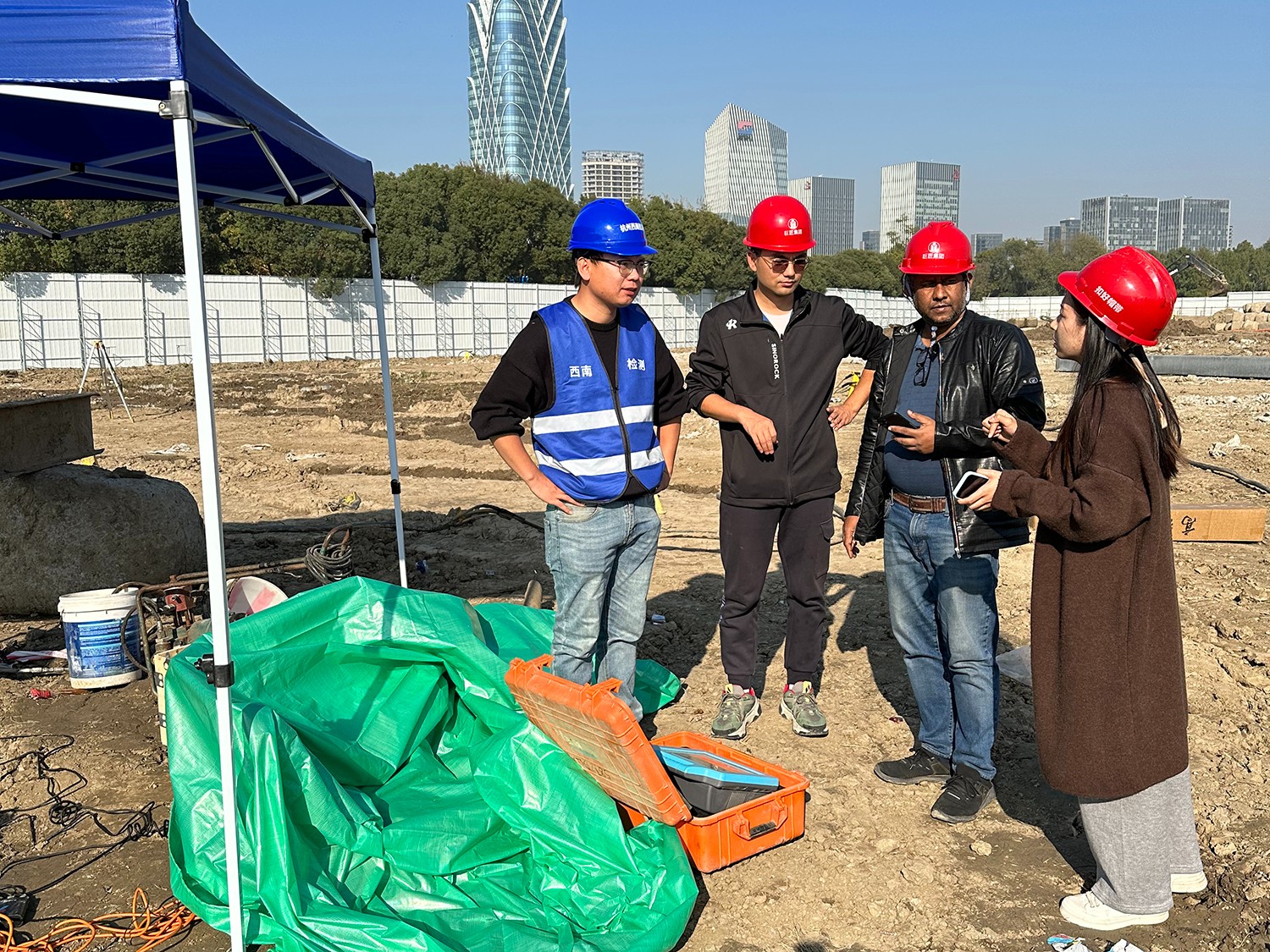 1701401454763591.jpg bfd3d78b659aa964aa9d1cddbcae0367_.jpg